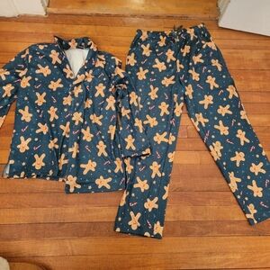 Spark Paws set Small nwt Gingerbread Pattern Adults Pajamas